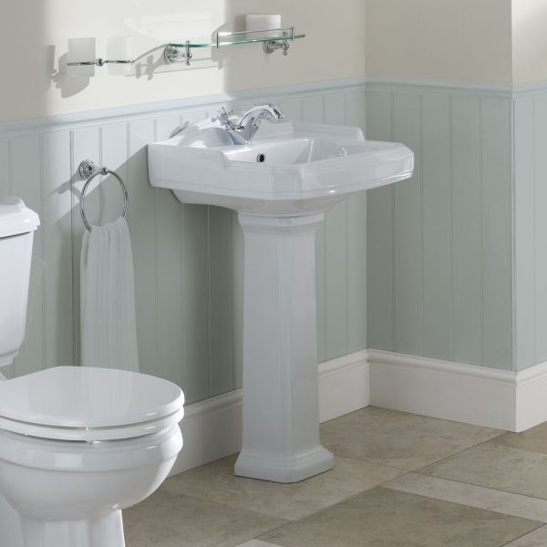 Belgravia Traditional Full Pedestal 1 Tap Hole Basin