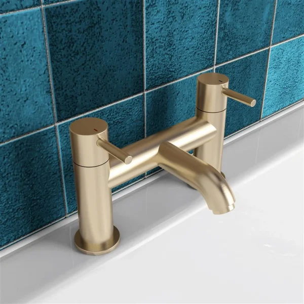 Meriden Brushed Brass Curved Spout Bath Filler Tap